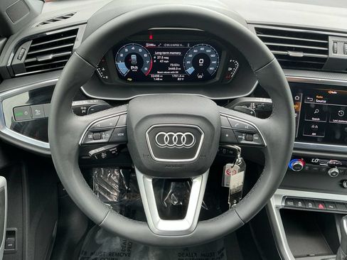 Used 2025 Audi Q3 2.0T Premium AWD/4WD image 19