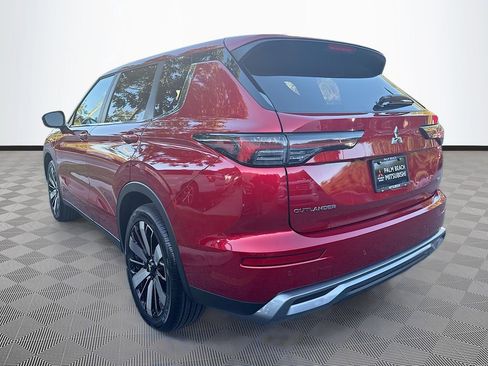 New 2026 Mitsubishi Outlander SE image 7