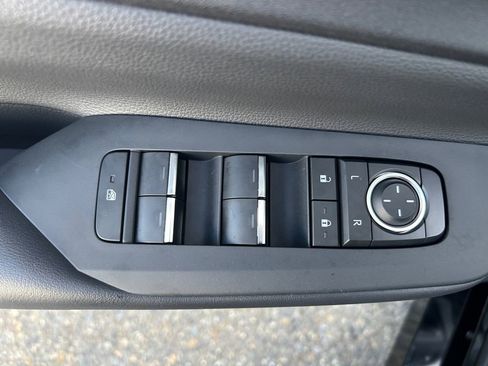 Used 2025 Toyota Prius AWD image 23