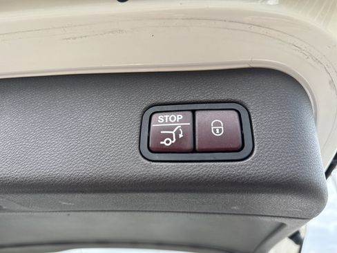 Used 2018 Mercedes-Benz GLE 350 image 34
