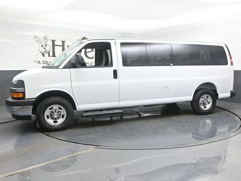 New 2025 Chevrolet Express 3500 LT w/ LT Preferred Equipment Group RWD image 12