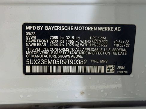 Used 2024 BMW X7 xDrive40i w/ Executive Package AWD/4WD image 39
