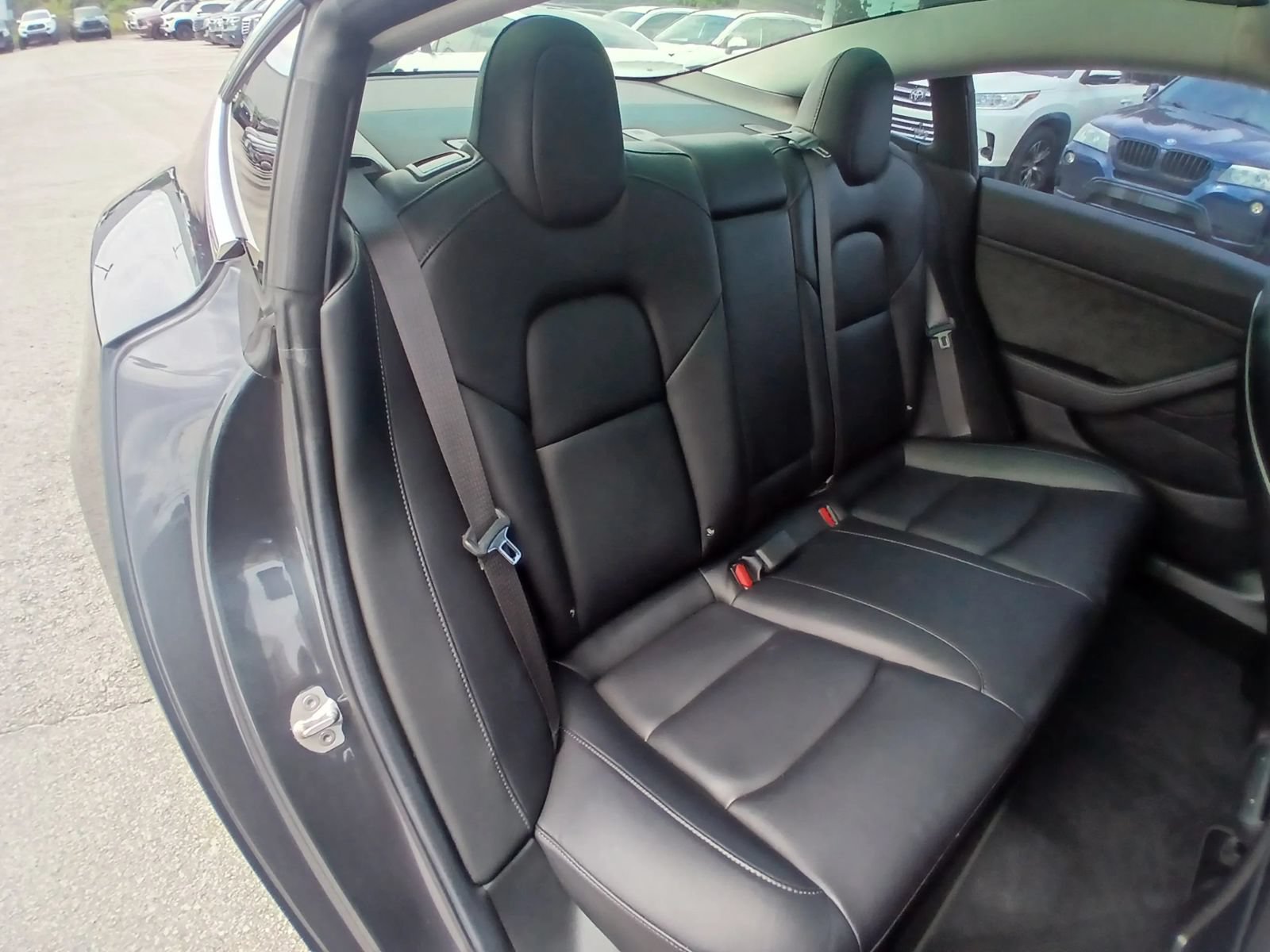 Used 2018 Tesla Model 3 Long Range RWD image 15