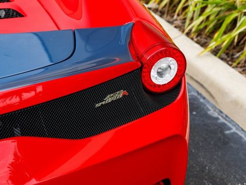 Used 2015 Ferrari 458 Speciale A image 15