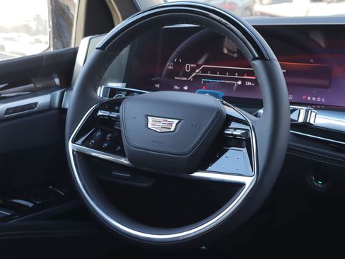 Used 2026 Cadillac Escalade Platinum Sport image 21