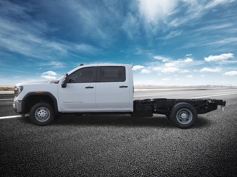 New 2026 GMC Sierra 3500 Pro w/ Convenience Package AWD/4WD image 13