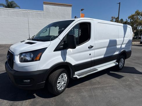 Used 2025 Ford Transit 250 Low Roof w/ Exterior Upgrade Package RWD image 21