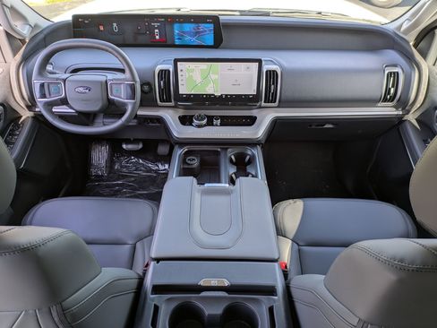 New 2026 Ford Expedition Active AWD/4WD image 6