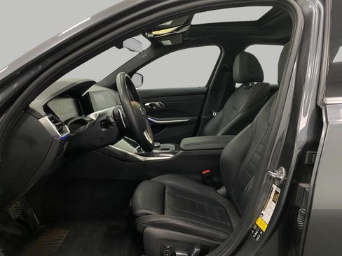 Used 2019 BMW 330i xDrive Sedan w/ Premium Package AWD/4WD image 28