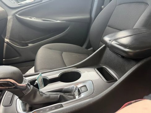 Used 2023 Chevrolet Malibu LT FWD image 27