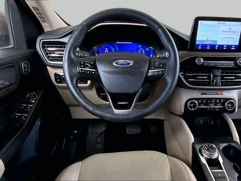 Used 2020 Ford Escape Titanium AWD/4WD image 6