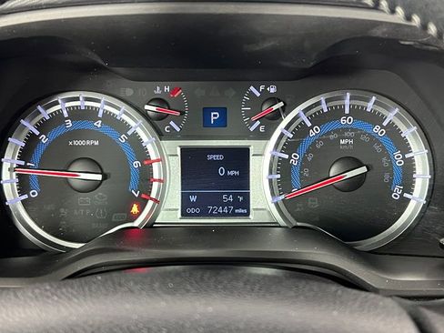 Used 2014 Toyota 4Runner SR5 image 8