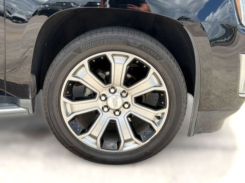 Used 2016 Cadillac Escalade Luxury RWD image 13
