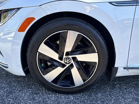 Used 2021 Volkswagen Arteon SE image 9