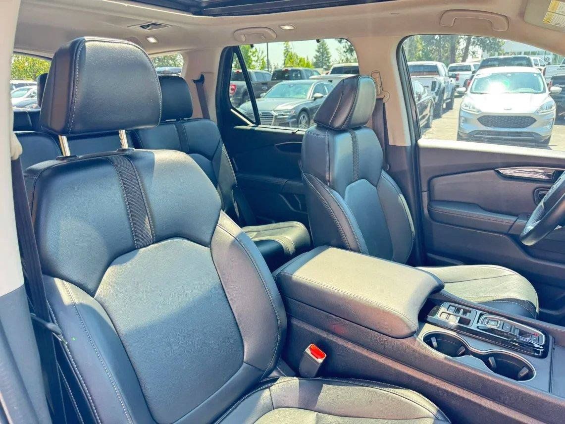 Used 2023 Honda Pilot Touring image 25