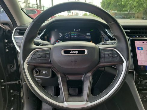 Used 2023 Jeep Grand Cherokee 4WD 4xe w/ Luxury Tech Group II image 22