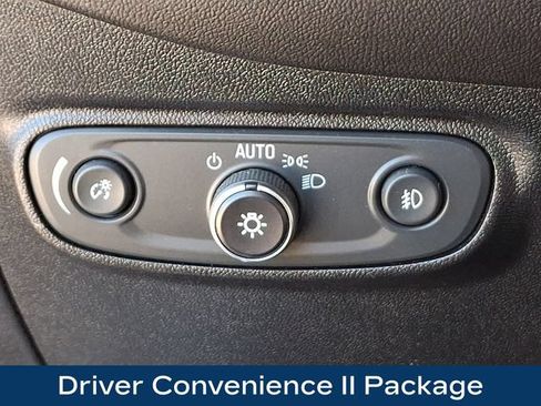 Used 2019 Chevrolet Equinox Premier AWD/4WD image 9