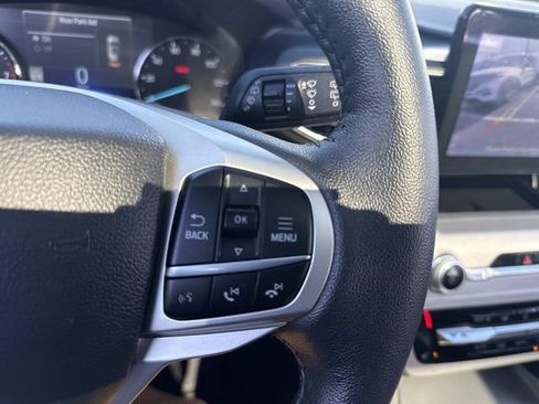 Used 2022 Ford Explorer XLT w/ Equipment Group 202A AWD/4WD image 37