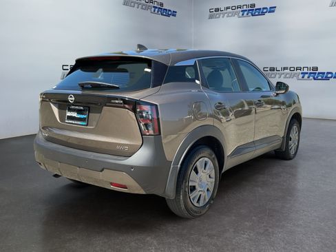 Used 2025 Nissan Kicks S AWD/4WD image 5