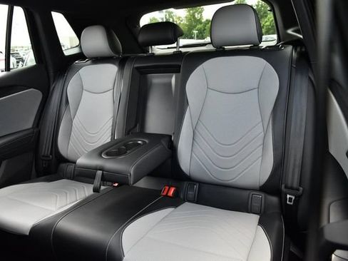 New 2026 Volkswagen Tiguan SE R-Line AWD/4WD image 22