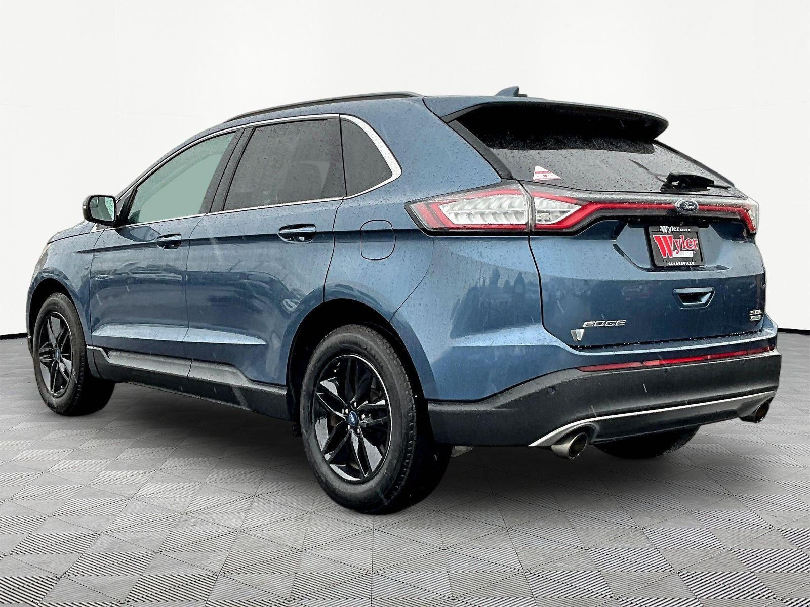 Used 2018 Ford Edge SEL FWD image 4