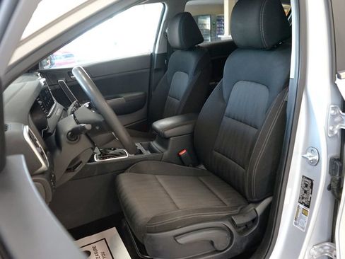 Used 2020 Kia Sportage LX FWD image 2