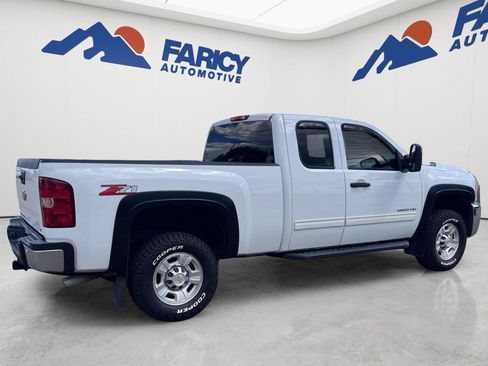 Used 2010 Chevrolet Silverado 2500 LT w/ Interior Plus Package RWD image 5