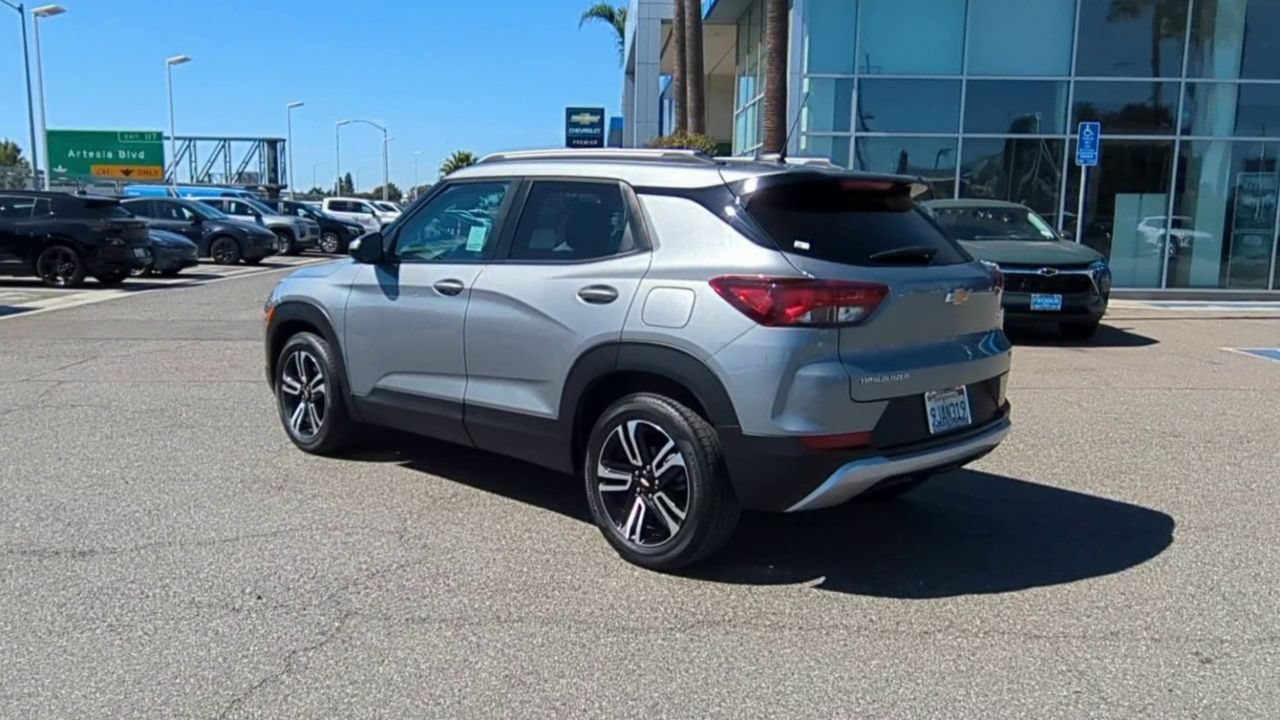 Used 2023 Chevrolet TrailBlazer LT FWD image 6
