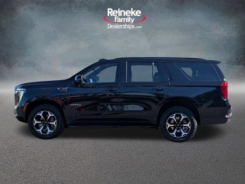 Used 2025 GMC Yukon AT4 AWD/4WD image 9