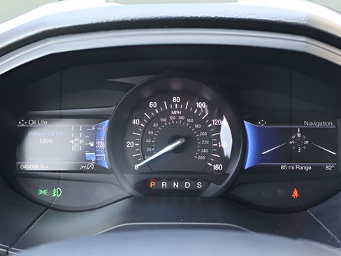 Used 2022 Ford Edge Titanium w/ Equipment Group 301A AWD/4WD image 19