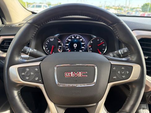 Used 2018 GMC Acadia Denali w/ Technology Package AWD/4WD image 16