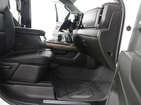 Used 2024 Chevrolet Silverado 1500 RST w/ Redline Edition AWD/4WD image 21