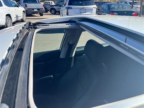 Used 2024 Honda Civic EX-L image 21