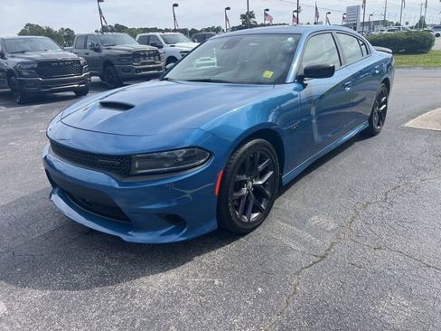 Used 2023 Dodge Charger R/T w/ Plus Group RWD image 4