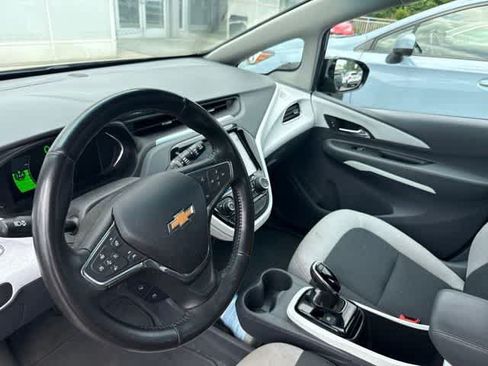 Used 2021 Chevrolet Bolt LT FWD image 5