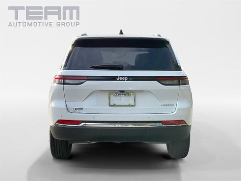 New 2025 Jeep Grand Cherokee Laredo image 6