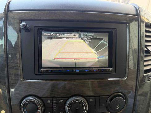 Used 2017 Mercedes-Benz Sprinter 3500 image 55