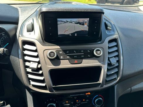 Used 2022 Ford Transit Connect XL FWD image 25