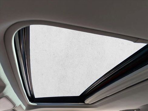 Used 2024 Toyota RAV4 Limited image 16