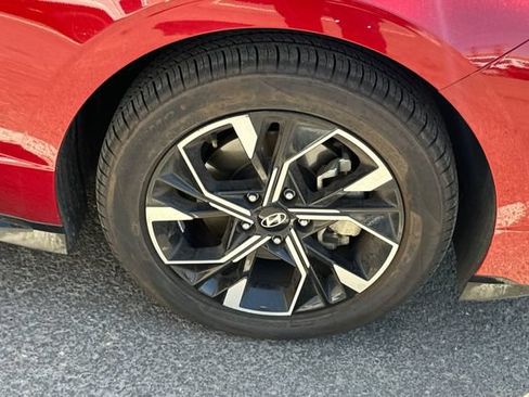 Used 2025 Hyundai Sonata SEL FWD image 11