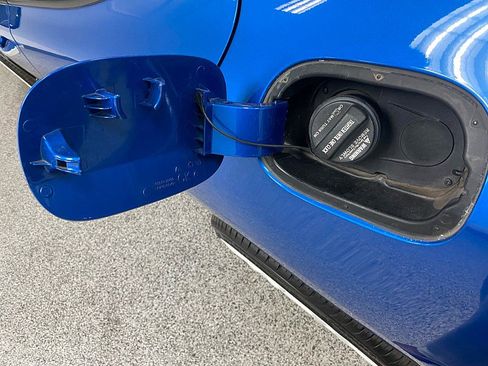 Used 2019 Kia Stinger Premium image 28