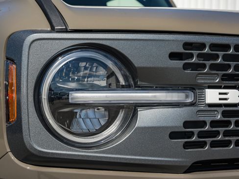 New 2026 Ford Bronco Badlands AWD/4WD image 12