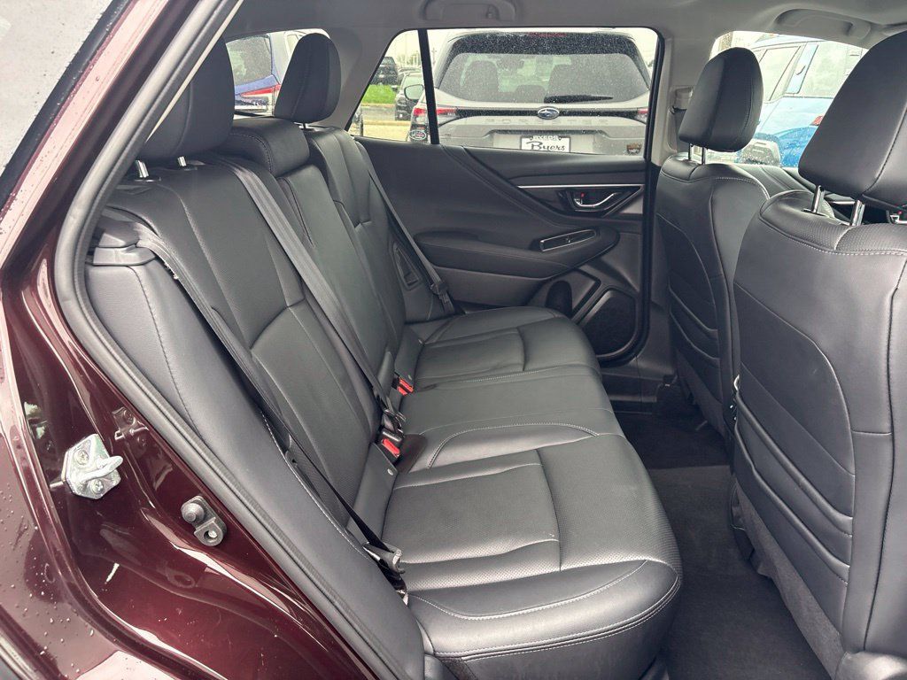 Certified 2023 Subaru Outback Touring AWD/4WD image 11