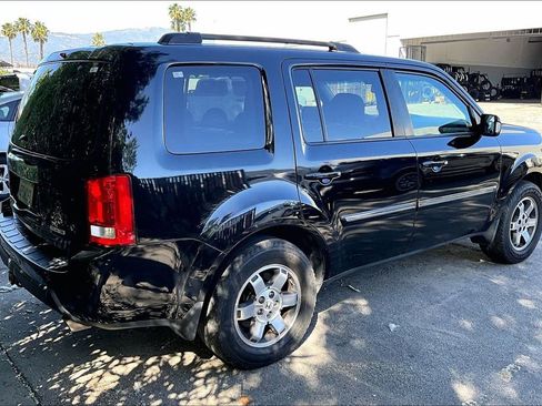 Used 2011 Honda Pilot Touring image 4