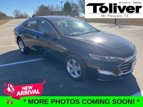 Used 2023 Chevrolet Malibu LS image 1