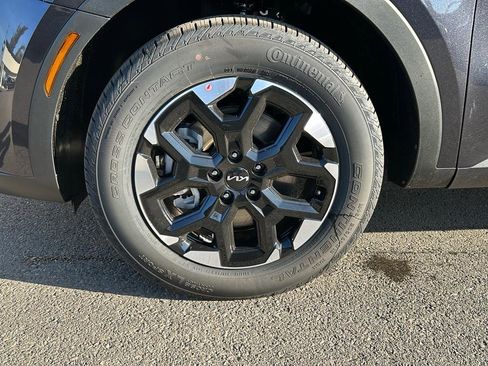 New 2025 Kia Sorento S w/ Panoramic Sunroof Package image 9