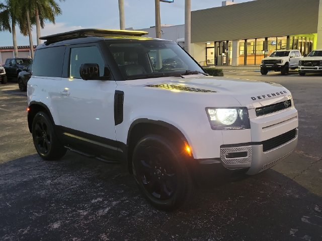 Used 2023 Land Rover Defender 90 S AWD/4WD image 2