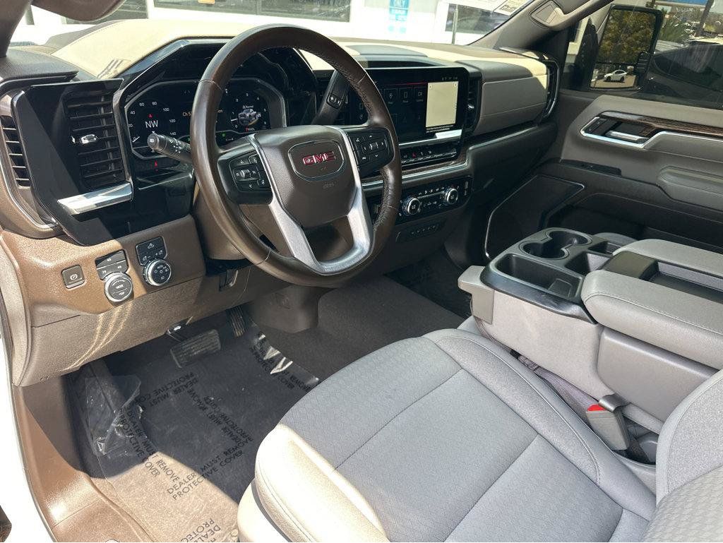 Used 2024 GMC Sierra 2500 SLE w/ SLE Value Package; AWD/4WD image 16