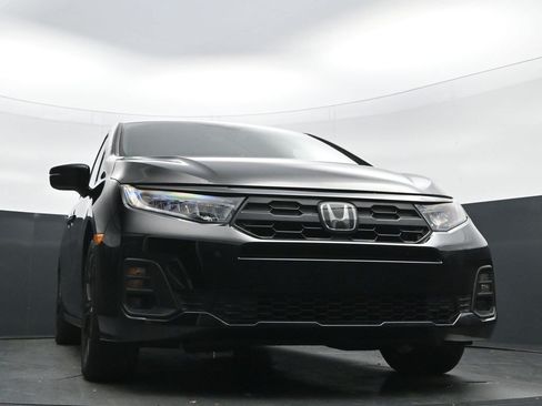 Used 2025 Honda Odyssey Sport-L image 22
