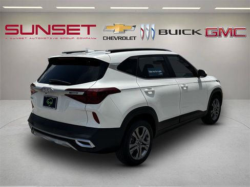 Used 2022 Kia Seltos S FWD image 4